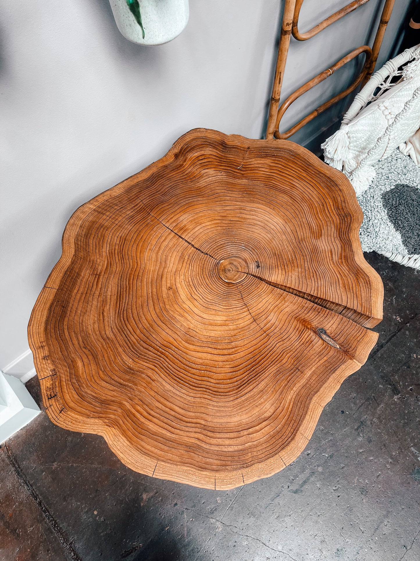 Wood Round Table